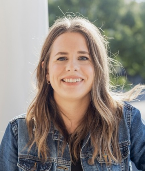 Katie Miller Headshot